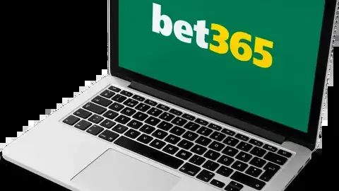 独家揭秘：国足新帅之争白热化！邵佳一、李国旭领衔选帅名单，谁能脱颖而出？